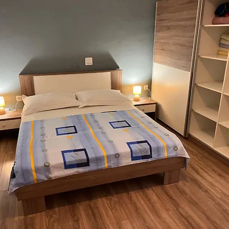 Lucia * Makarska